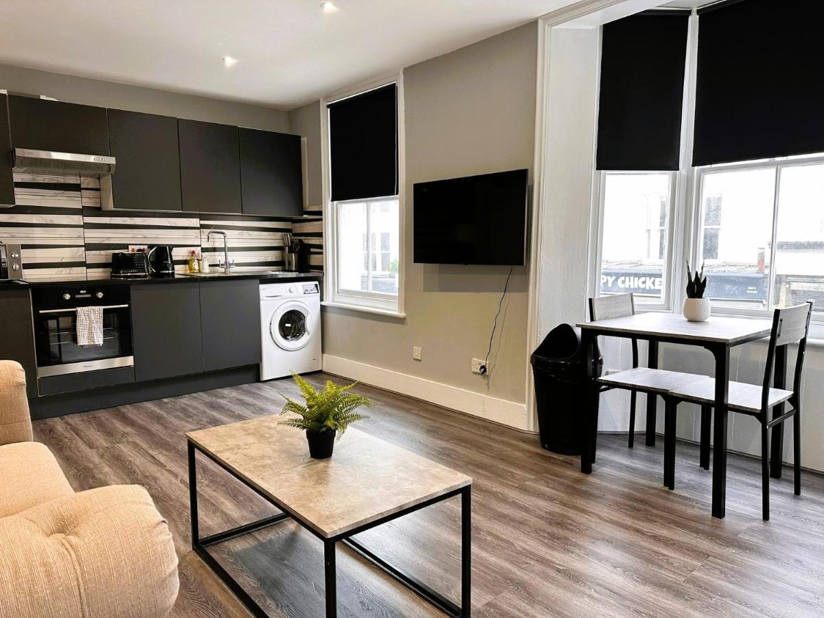 Flash Sale King Size Bed Super Flat Next To Seafront 1